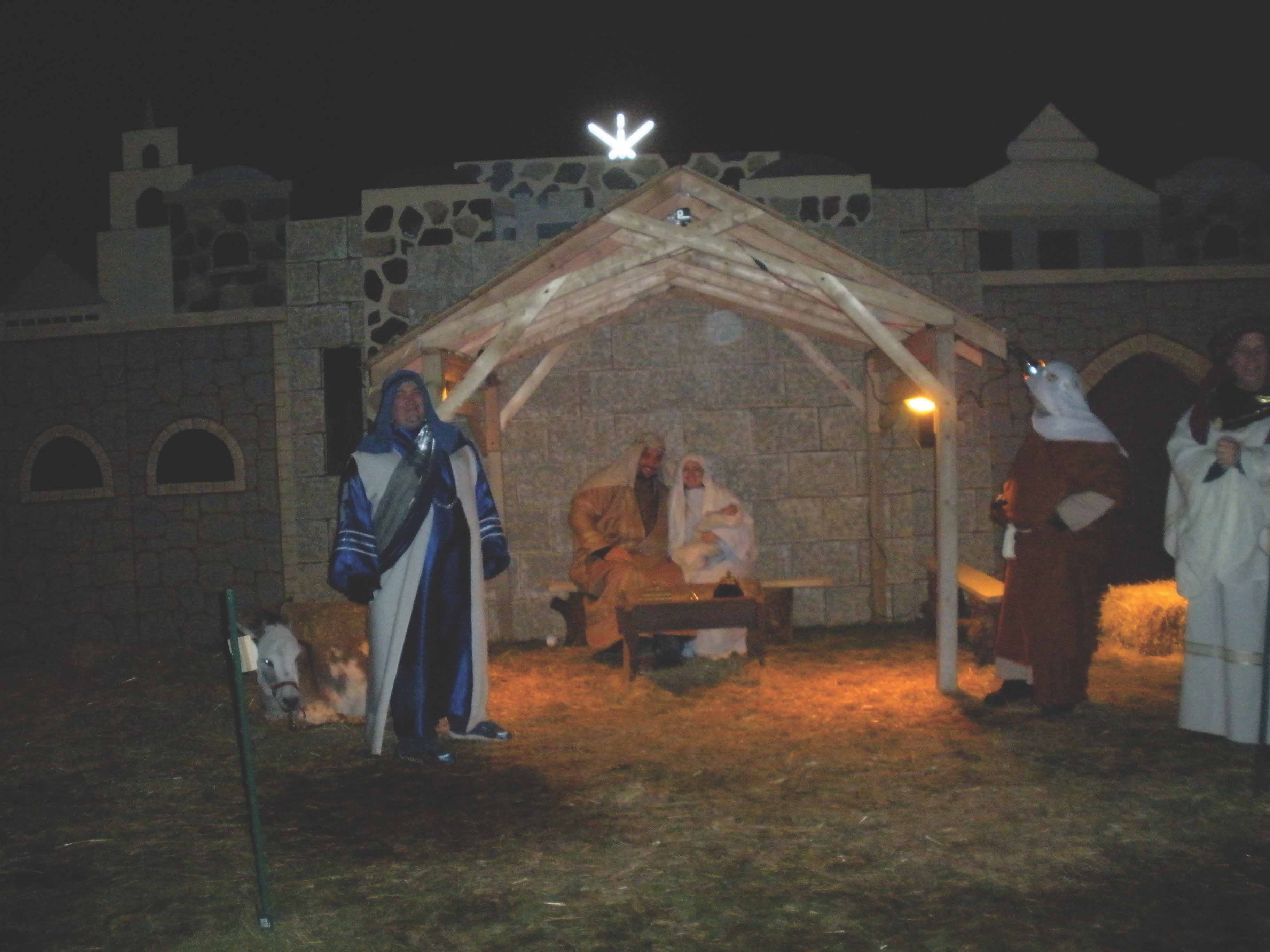 LCC_J2M_manger_night